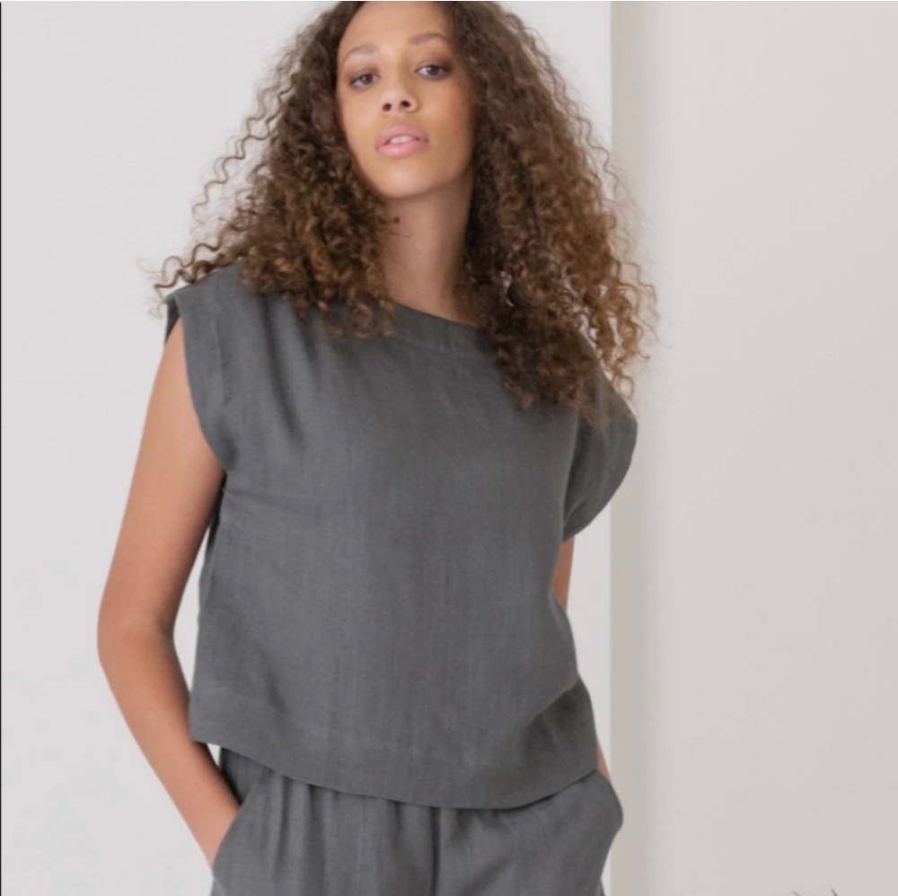 Laude The Label Organic Linen Mineral Everyday Top Lined Gray Minimalist Size S